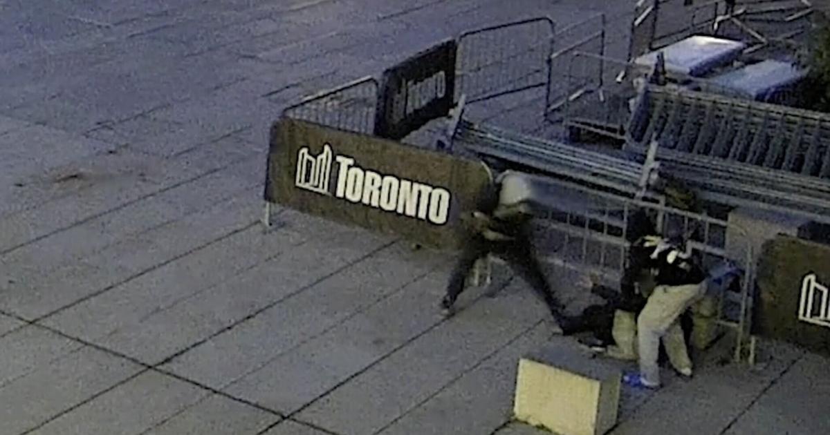 Boy admits role in hammer killing of Toronto homeless man. Court sees video of 12-year-old’s ‘spree of violence’ - Toronto Star