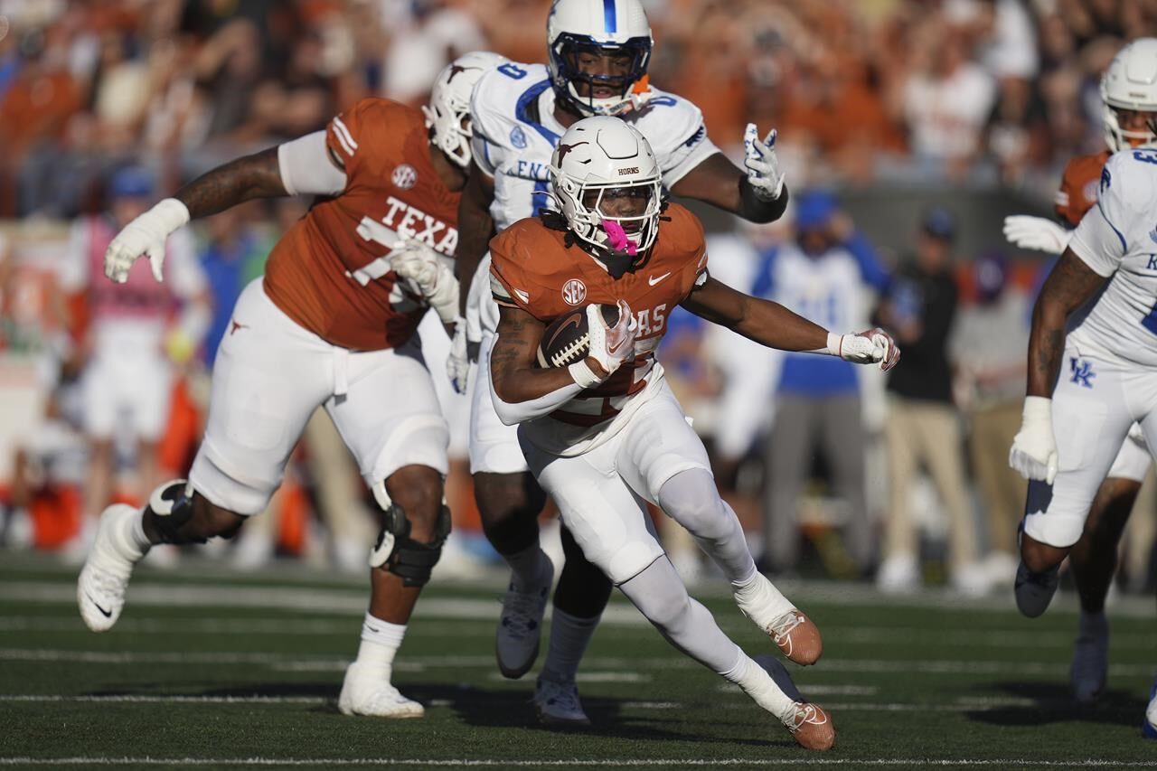 Helm's 2 TD Catches Power No. 3 Texas Over Kentucky 31-14 To Keep ...