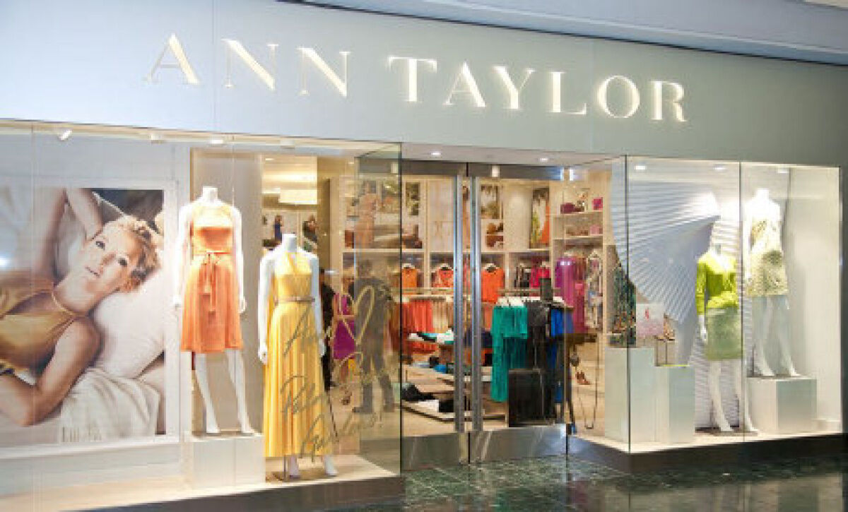 Ann taylor sales clothing store