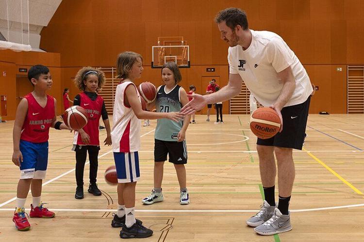 Poeltl-Camp(3).jpg