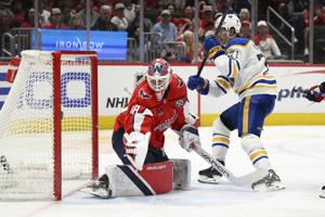 Thompson, Tuch help Sabres outlast Ovechkin, Capitals with 8-5 win