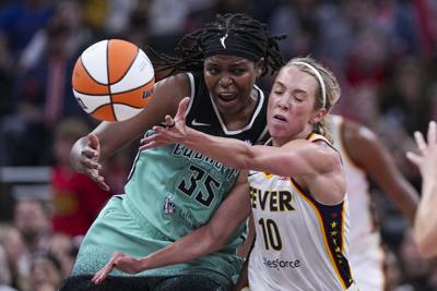 Ionescu's late free throws secure Liberty's 90-88 win over Fever
