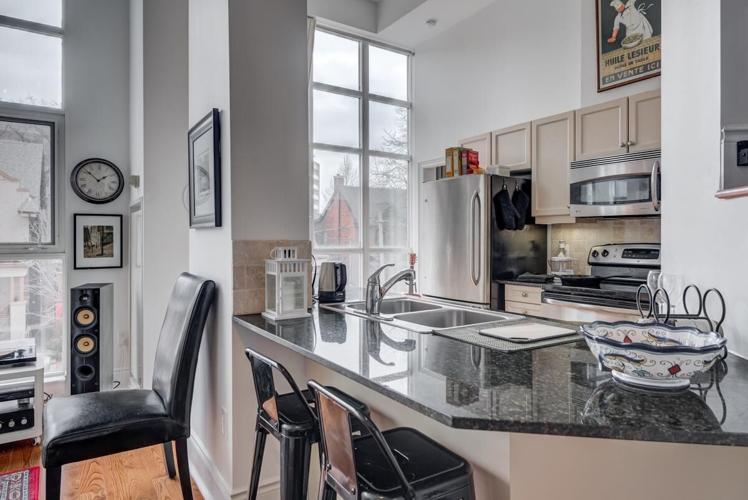 940,000 for 1,000 sq. ft. in Etobicoke’s Humber Bay neighbourhood