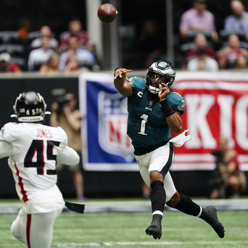 New era in Philly: Hurts 3 TDs, Eagles rout Falcons 32-6