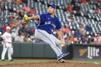 Blue Jays fans wonder why spring training uniform doesn't match