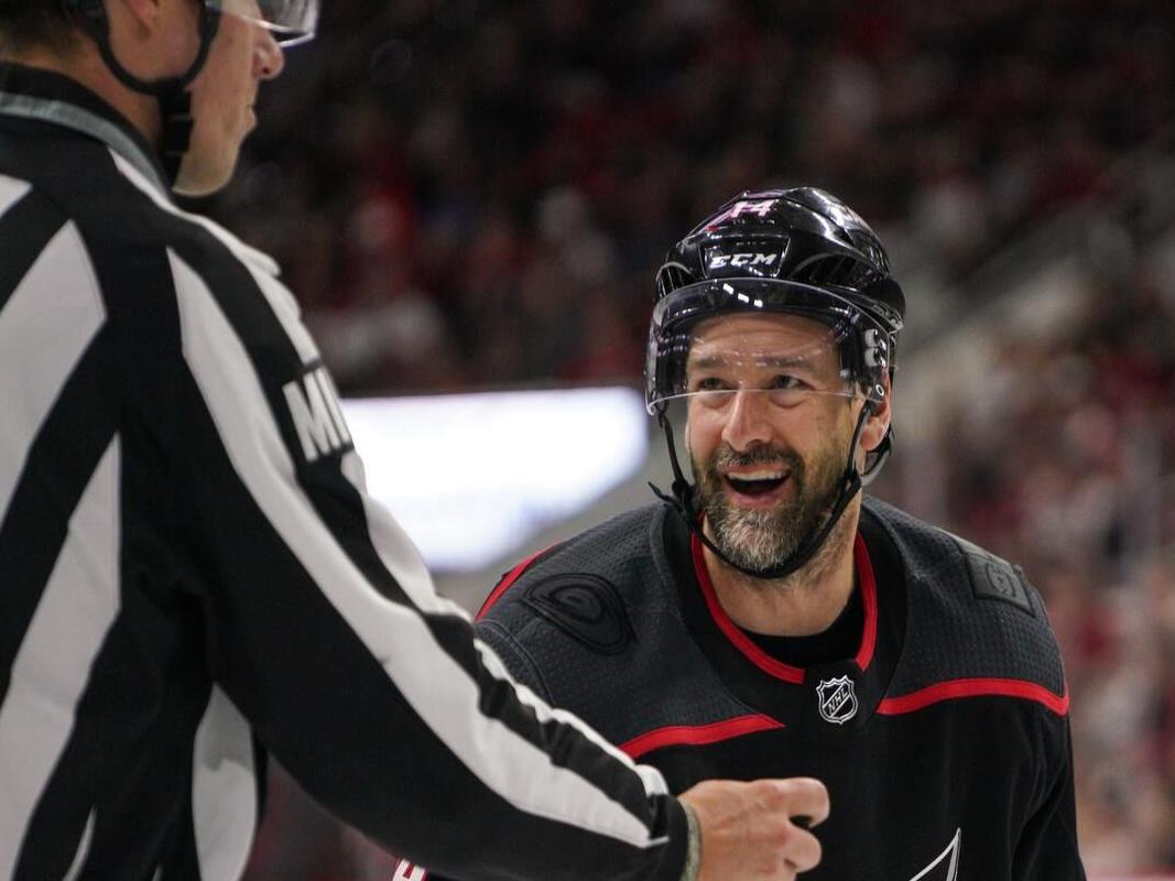 Former Capital Justin Williams To “Step Away” From NHL For Start