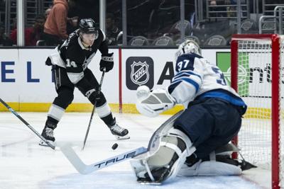 Alex Laferriere agrees to a 3-year, $12.3 million deal to stay with the LA Kings