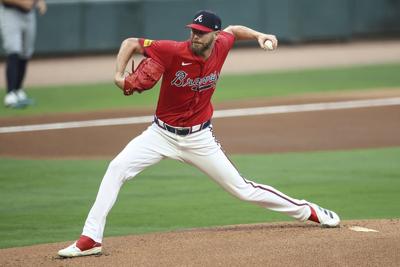 Braves' late surge stuns slumping Mariners as Chris Sale shines in 4-1 win