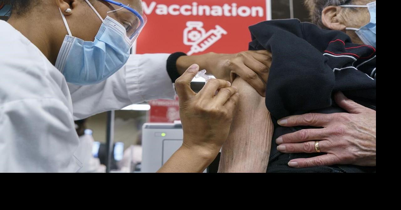 Quebec to reopen gyms across province March 26, opens vaccinations to Montrealers 65+