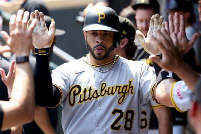 Pirates slip past Twins for 2-1 victory to end 8-game skid