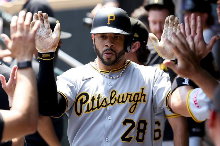 Pirates slip past Twins for 2-1 victory to end 8-game skid