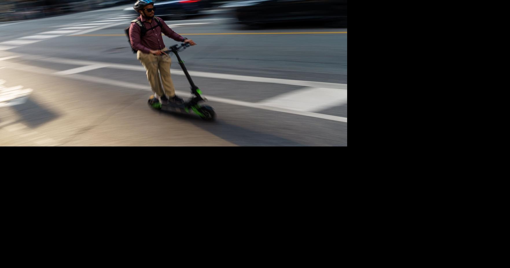 Both sides wear blinkers in Toronto's bike lane war