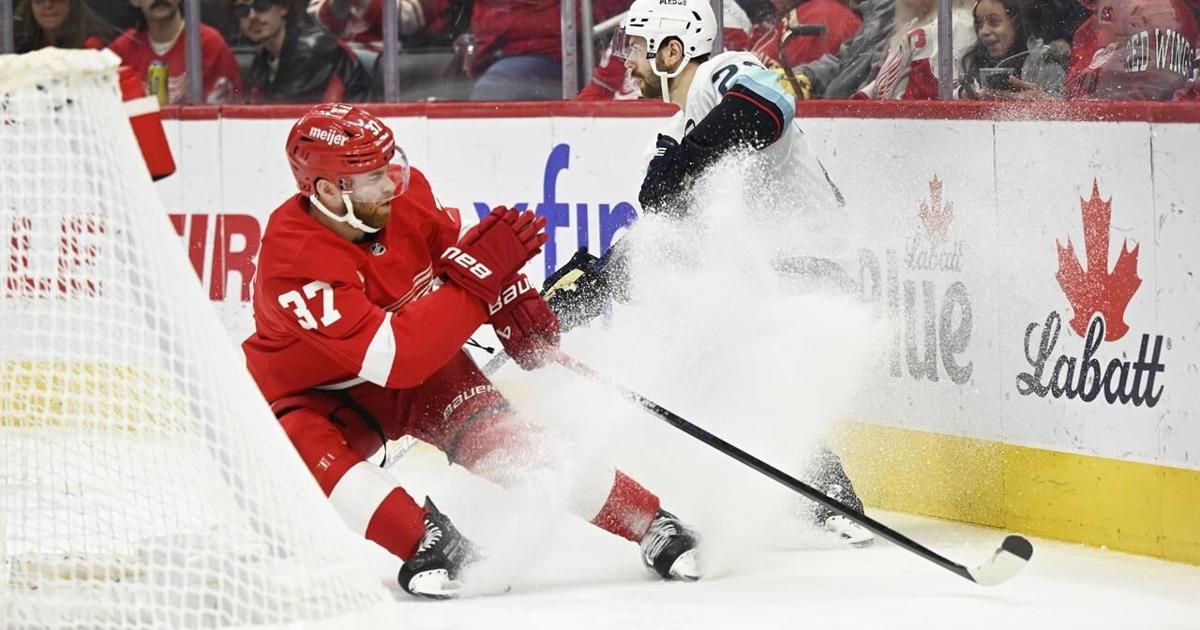 NHL roundup: Red Wings beat Kraken 6-2 for seventh straight win