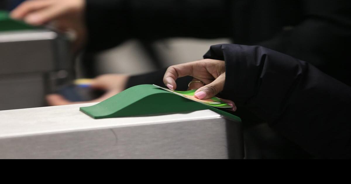 Toronto to resume issuing new Fair Pass TTC discounts for riders