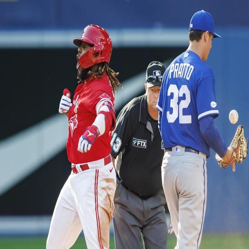 Vlad Guerrero Jr. saves the day for Jordan Romano and the Jays