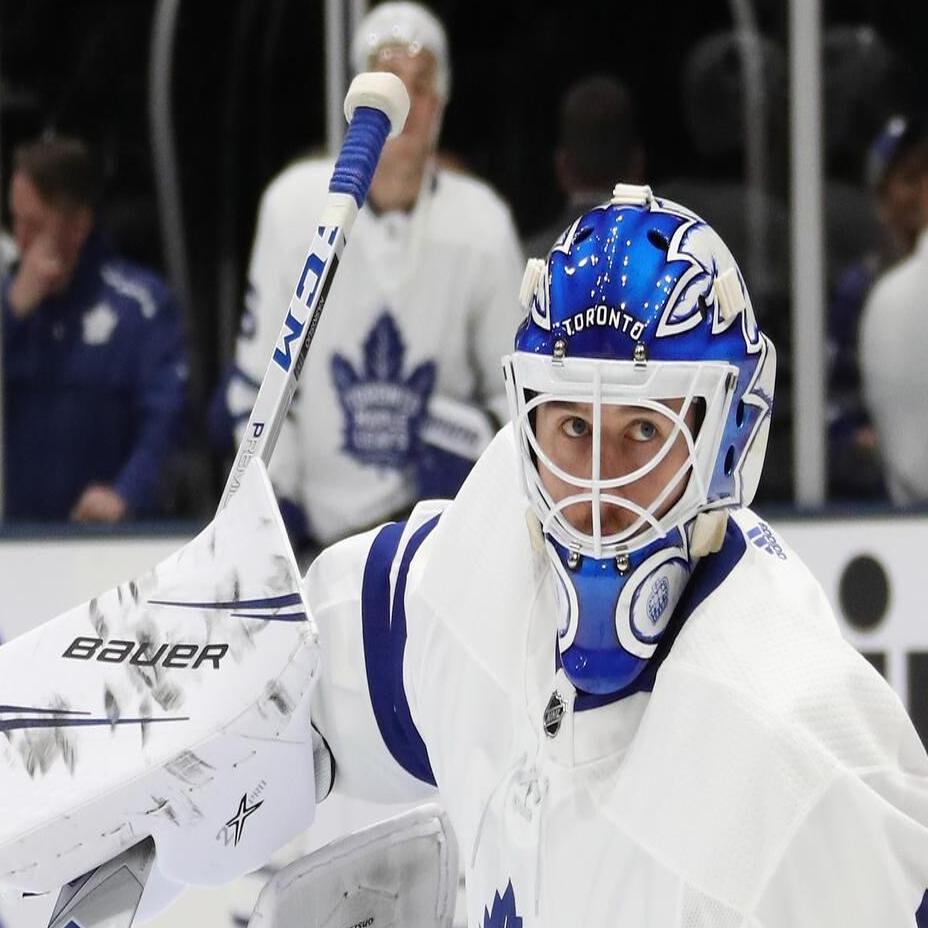 Maple Leafs' Andersen admits he's playing through injury