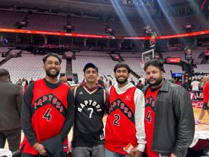 Raptors fans in awe of Kawhi Leonard: 'He's here'