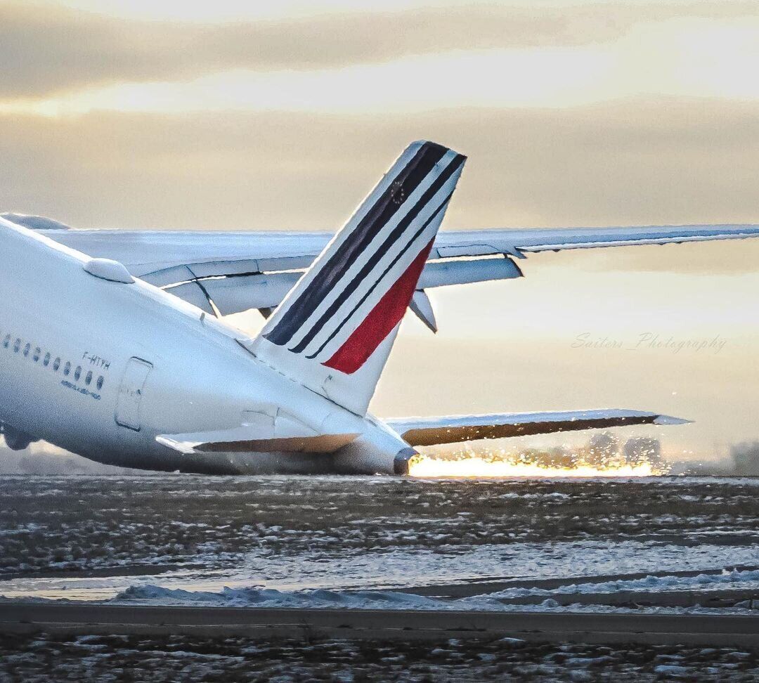 Air France plane drags tail after aborted landing at Pearson