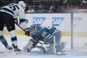 Oilers sign Finnish forward Aku Raty to one-year, two-way contract