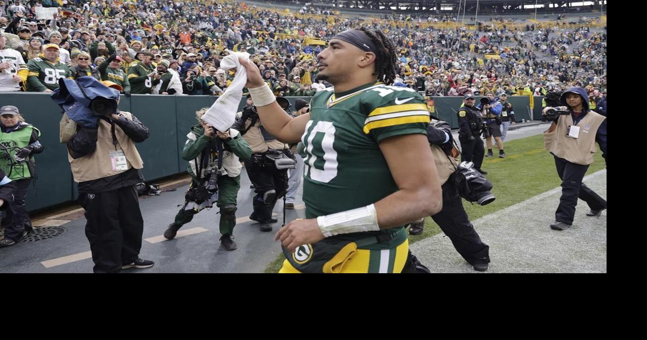 Packers' QB Love dominates Cards with full complement of receivers