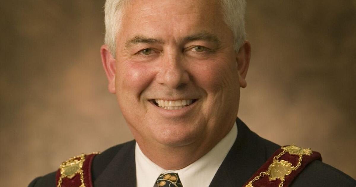 Lake Simcoe conservation authority ex-chair Robert Grossi faces illegal ...