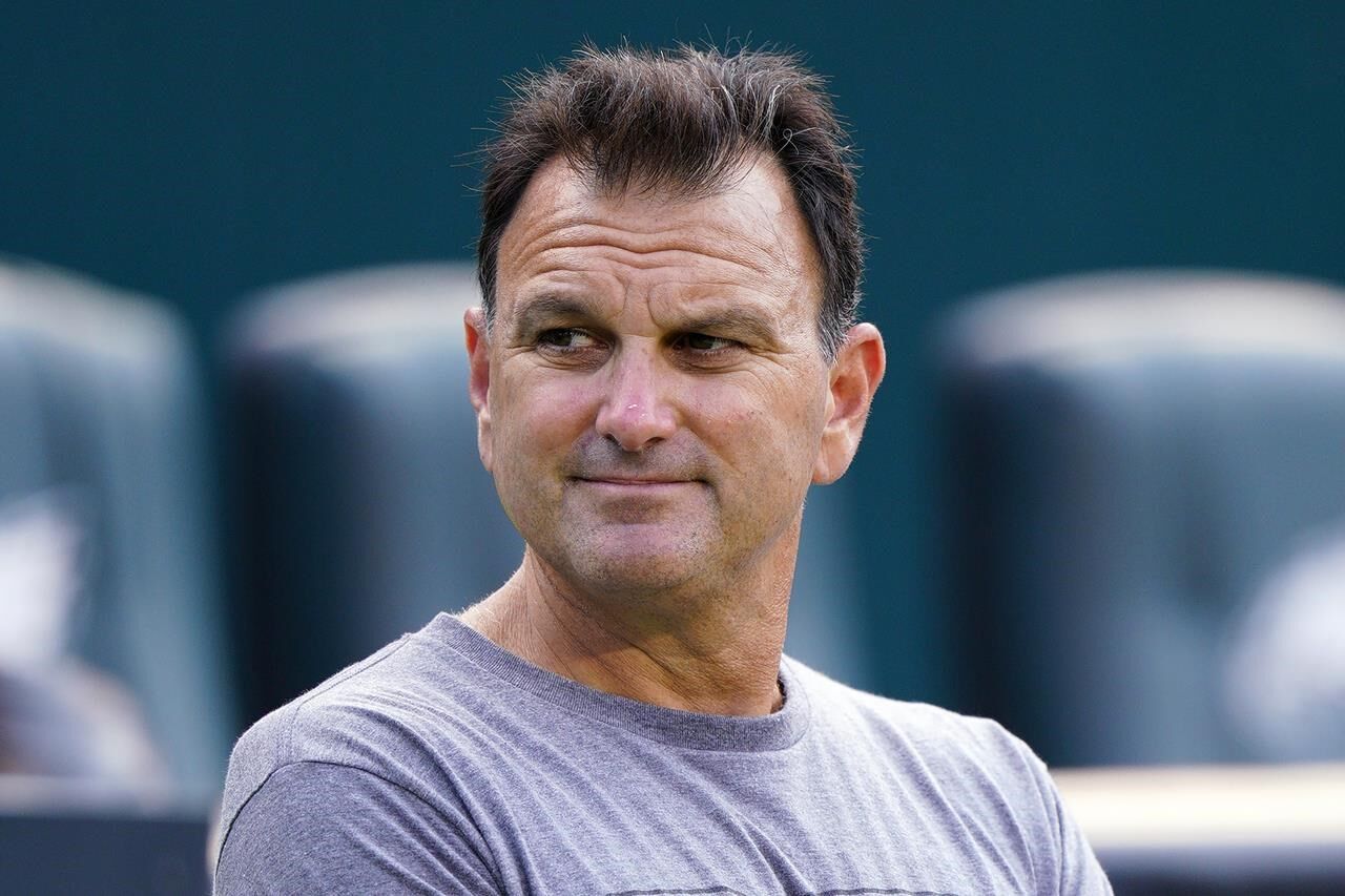 34 years later, agent Drew Rosenhaus isn’t slowing down