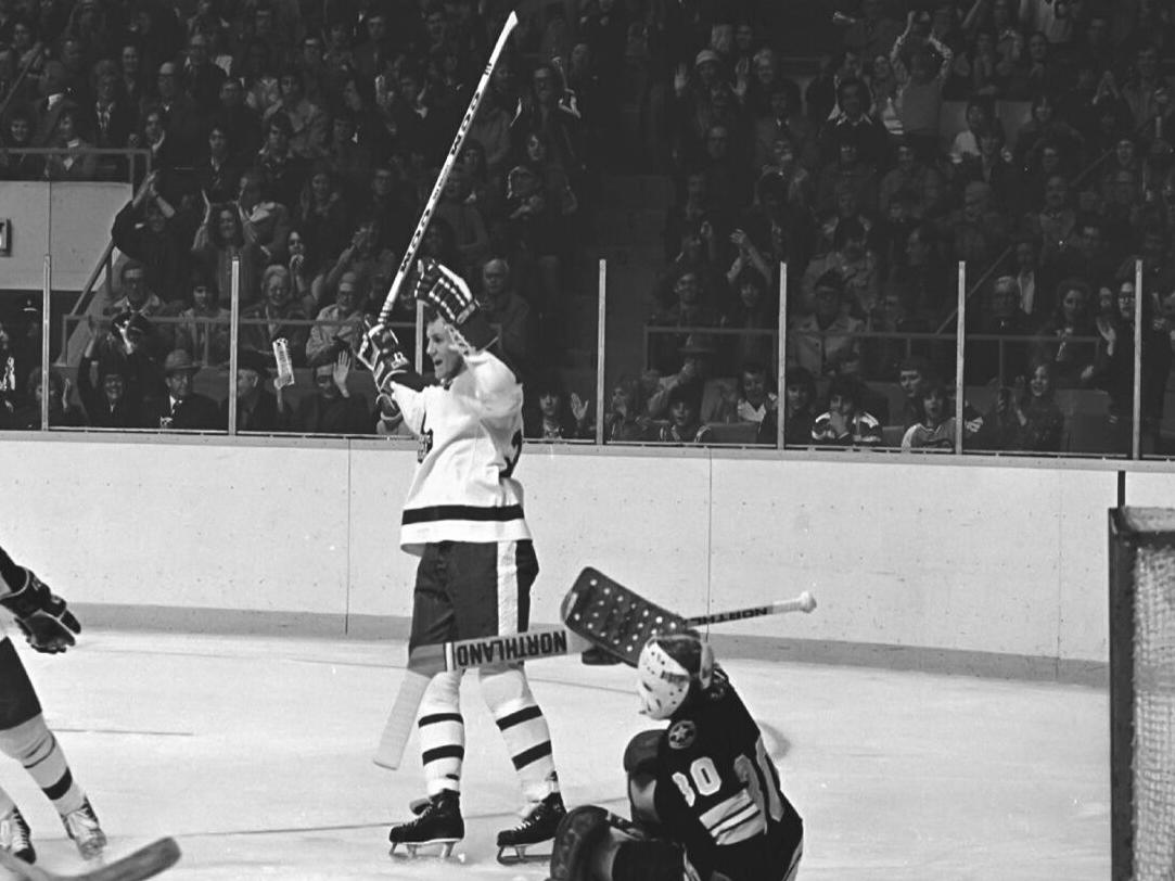 Darryl Sittler earning 10 points in historic game in 1976 