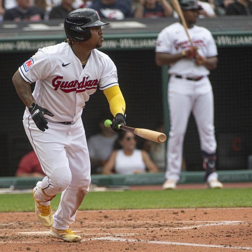 Tim Anderson throws off gloves and strikes Jose Ramirez before being sent  down in explosive White Sox-Guardians fight