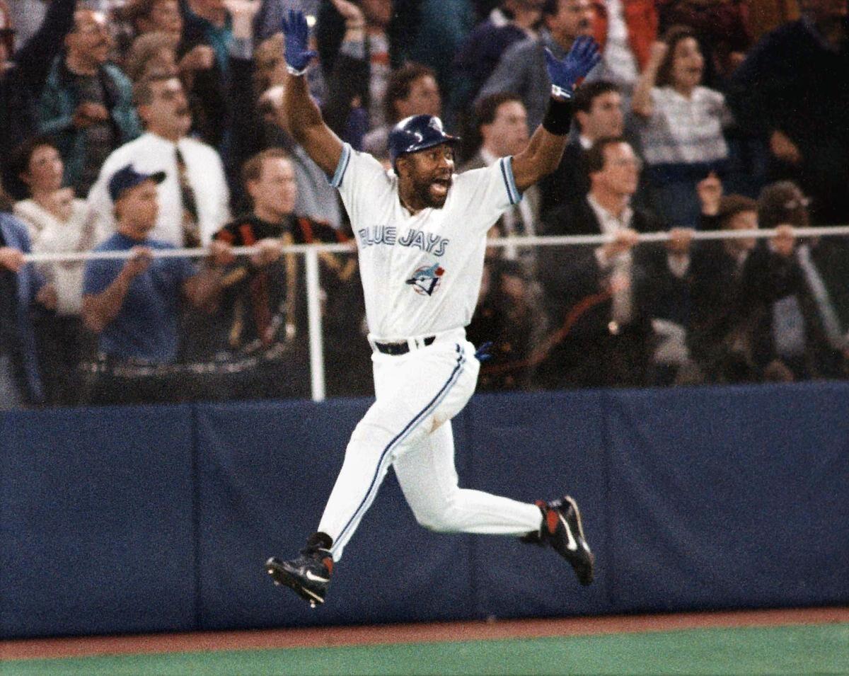 World Series walk-off homer still looms large for Joe Carter, 25 years later