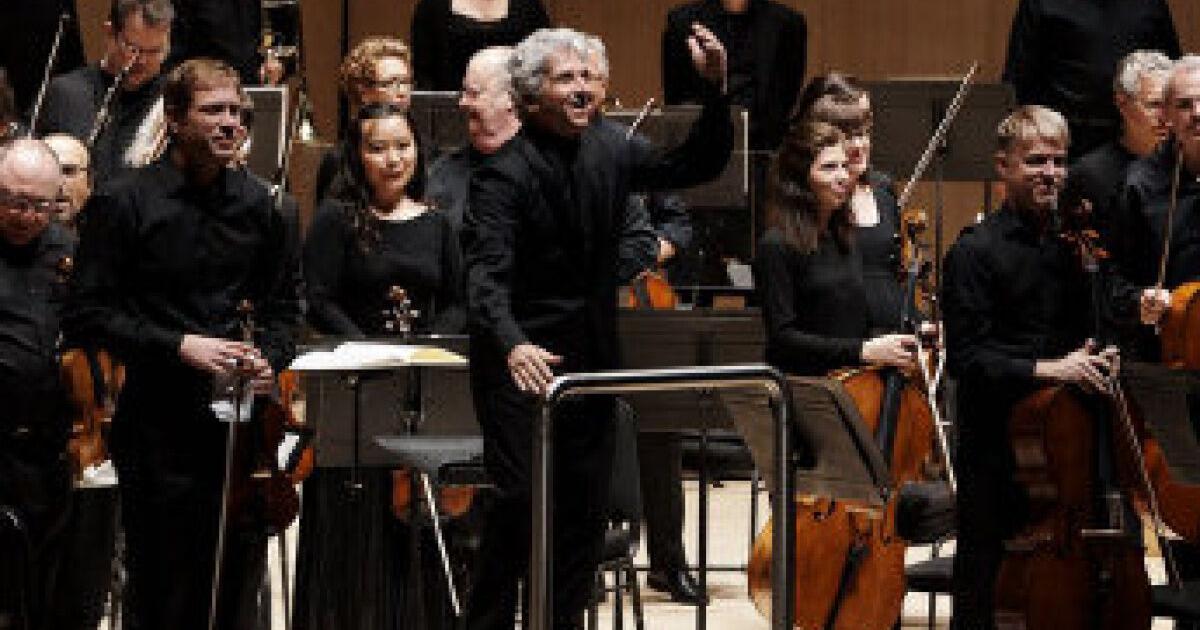 TSO brings energy to all-American program: review