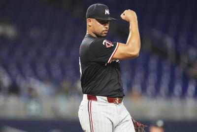 Twins snap Marlins' eight-game winning streak with 2-1 victory