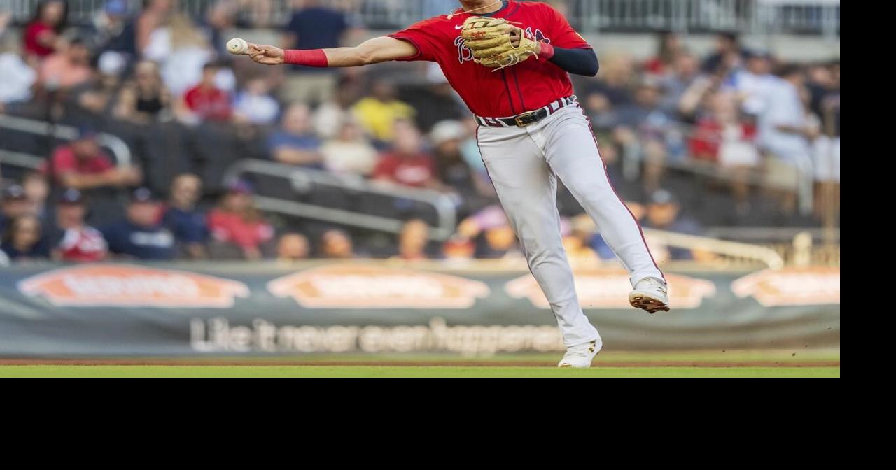A's, third baseman Gio Urshela reach agreement on 1-year deal, AP source says