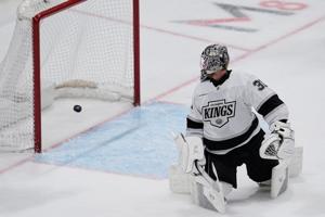 Kurashev scores only goal of shootout, Sharks beat the Kings 4-3