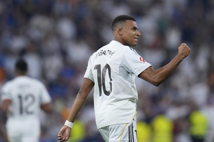 Mbappé converts penalty kick as Real Madrid beats Osasuna 1 0 in