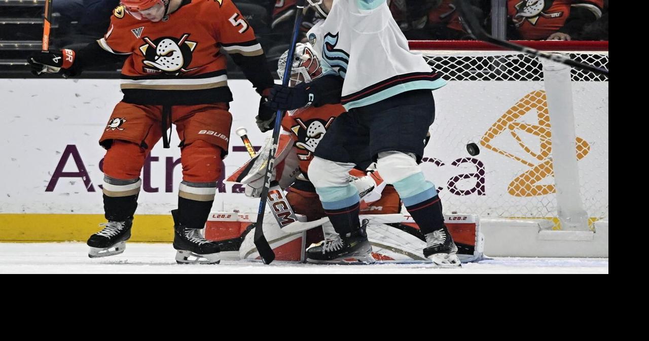 Early third-period goals help Kraken extend dominance over Ducks
