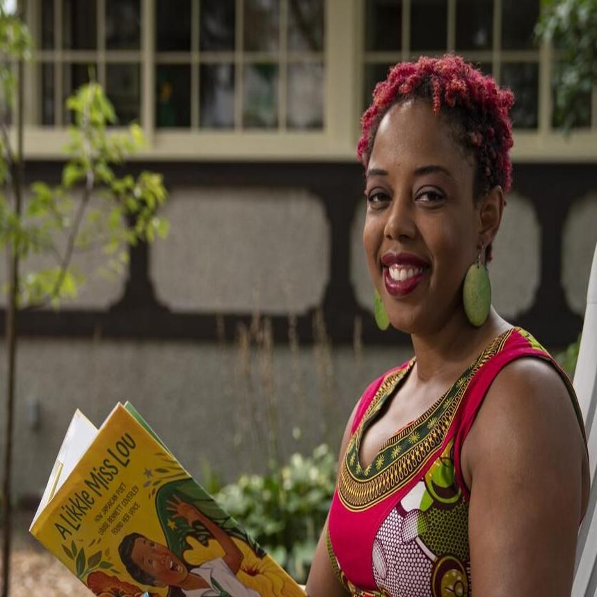  A Likkle Miss Lou: How Jamaican Poet Louise Bennett Coverley  Found Her Voice: 9781771473507: Hohn, Nadia, Fernandes, Eugenie: Books