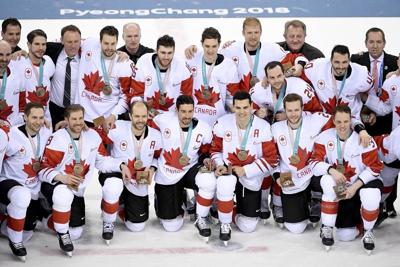 MENS Small Team Canada Hockey Jersey 100 Years NWT NEW