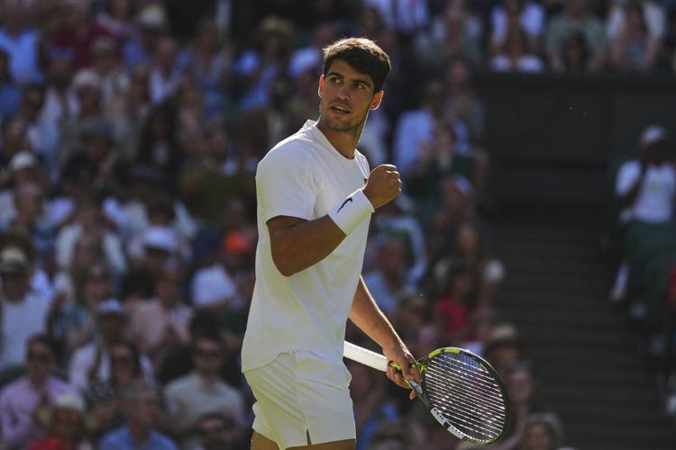 Alcaraz gets past 733rd-ranked Tarvet in straight sets at Wimbledon