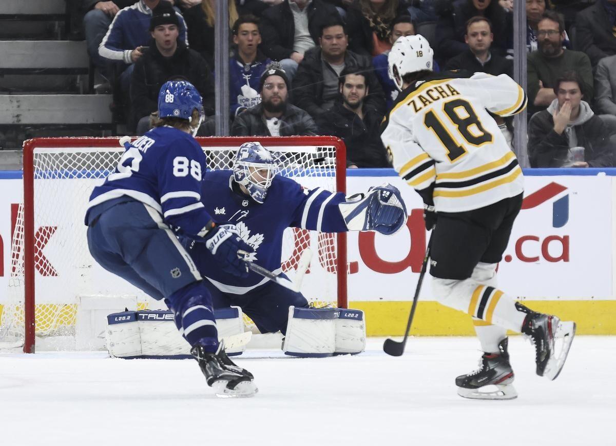 Maple Leafs' Samsonov week-to-week with knee injury