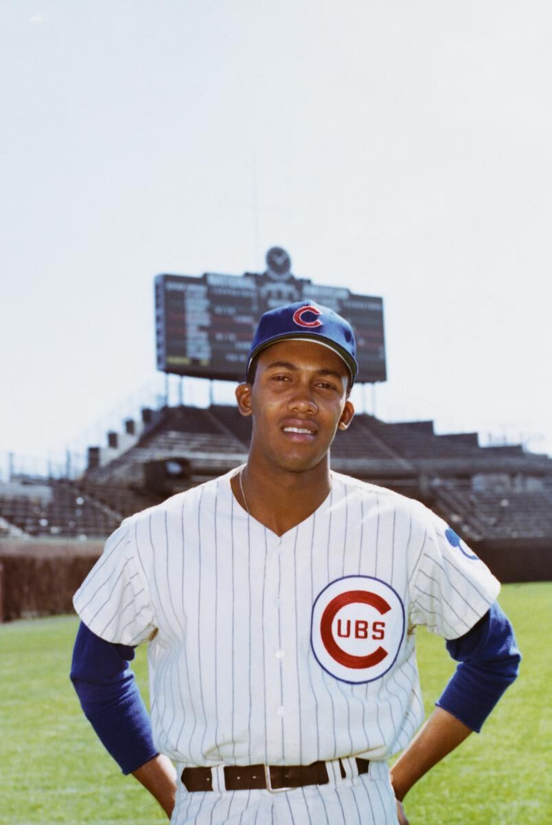 Hall of Famer Fergie Jenkins still gets a kick out of signing