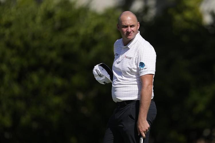 Fishburn, McCarthy share Sony Open lead