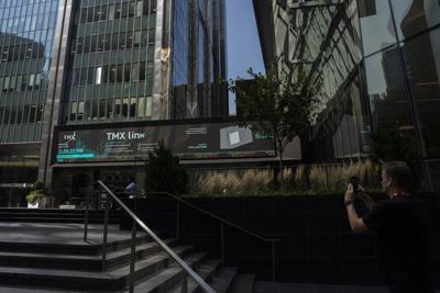 S&P/TSX composite edges up in late-morning trading Tuesday, U.S. stock markets mixed