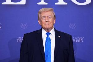 Trump heads to Elvis Presley's Graceland in Memphis, a detour during Iran war and airport turmoil