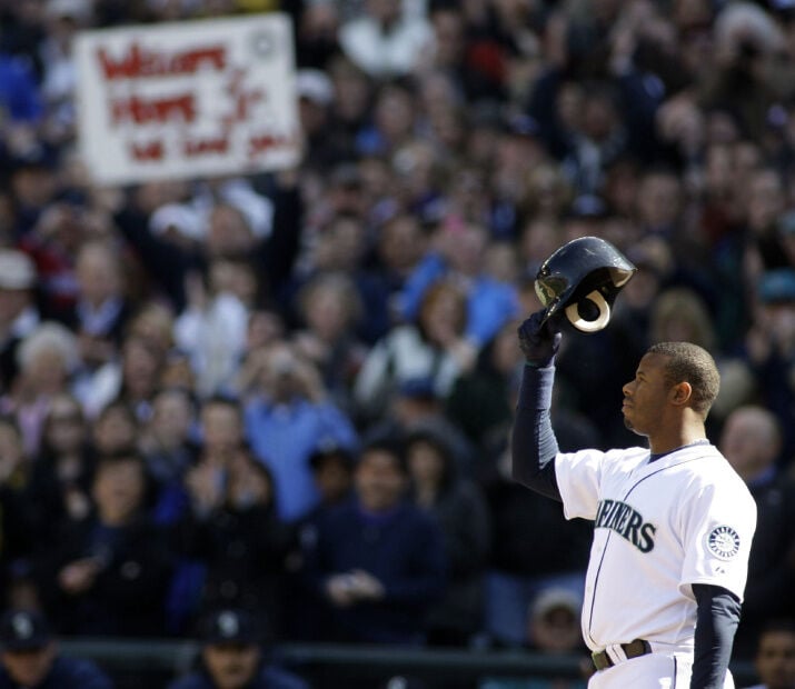 Mariners’ Ken Griffey Jr. Retires At 40