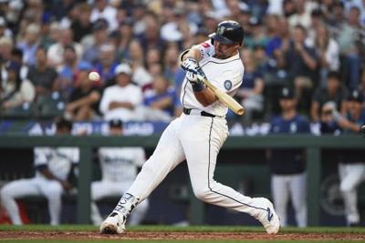 Raleigh's 39th home run leads Mariners to snap Brewers' 11-game win streak