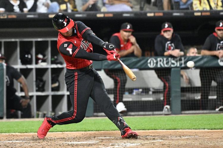 Vargas hits 2-run HR, Martin pitches 6 innings as White Sox beat Padres 4-3 to end 6-game skid