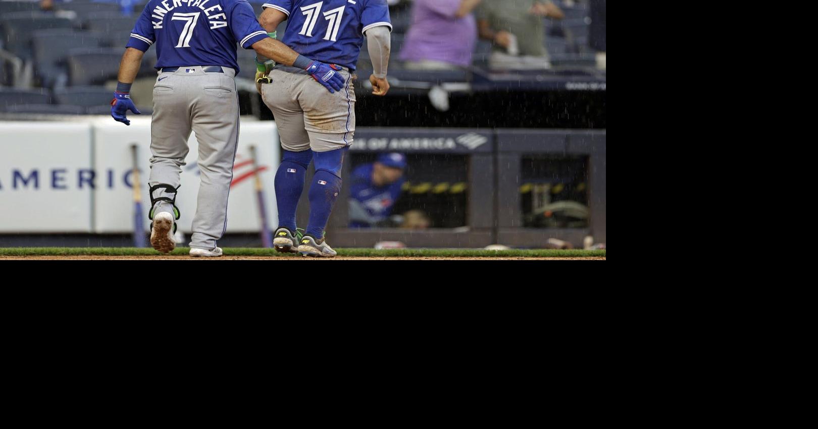 Bo Bichette put on Blue Jays' 10-day injured list with left knee sprain