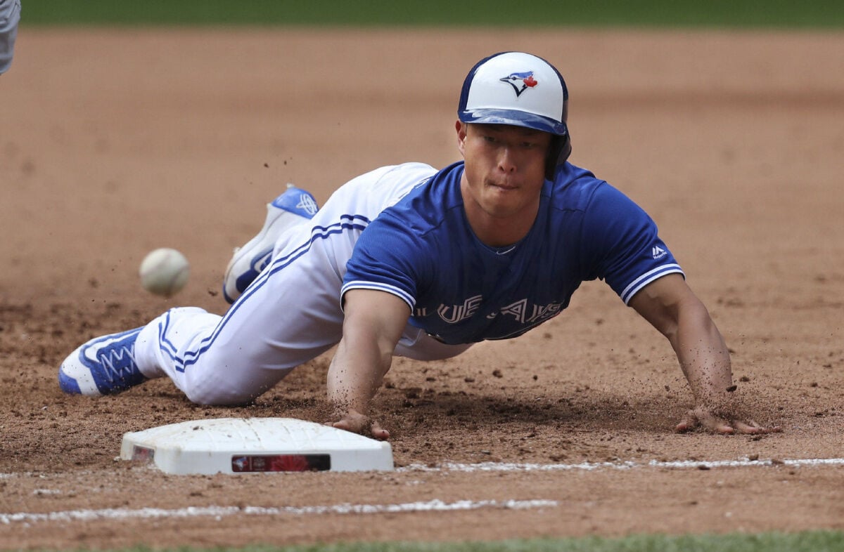 Refsnyder hits ground running in Blue Jays debut