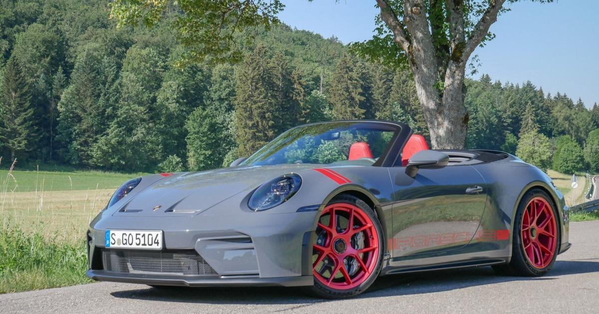 Porsche’s new $313,300 convertible features a six-speed manual transmission and a screaming 9,000 RPM redline - Toronto Star