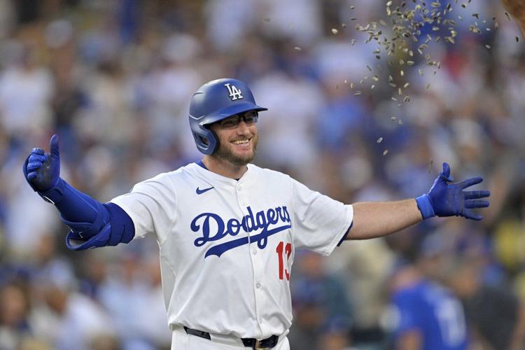 Max Muncy and Teoscar Hernandez each homer twice, lead Dodgers past Cardinals 12-6